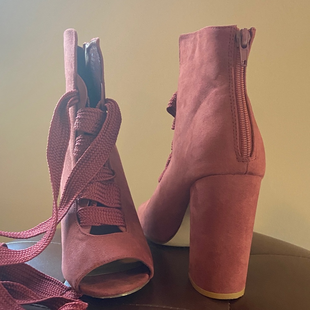 Chic Peep-Toe Lace-Up Heeled Boots